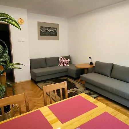 Unifit Apartman *